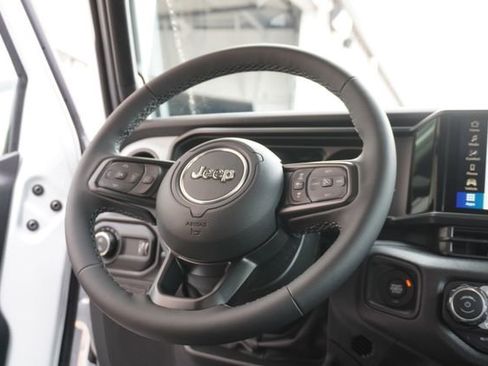 New 2026 Jeep Gladiator Sport image 40