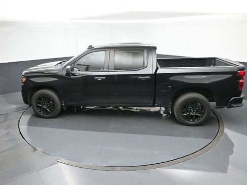 Used 2023 Chevrolet Silverado 1500 Custom image 46