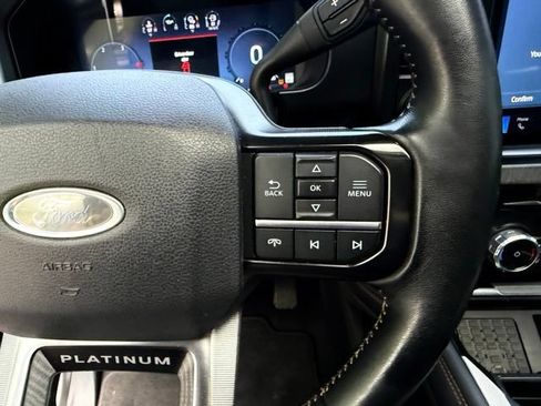 Used 2023 Ford F250 Platinum AWD/4WD image 17