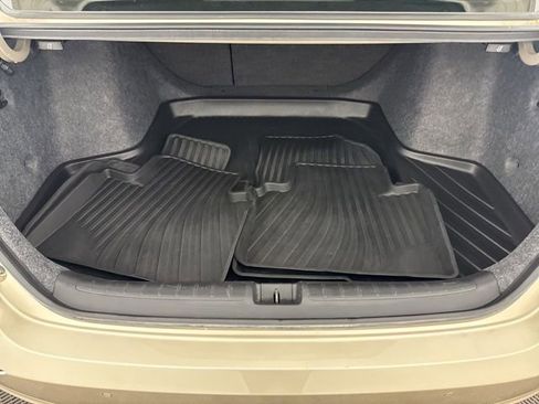 Used 2020 Honda Accord Touring image 26