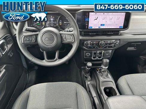 Used 2025 Jeep Wrangler Unlimited Sport S 4xe w/ Convenience Group AWD/4WD image 13