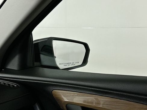 Used 2021 GMC Terrain SLE w/ Driver Convenience Package image 25