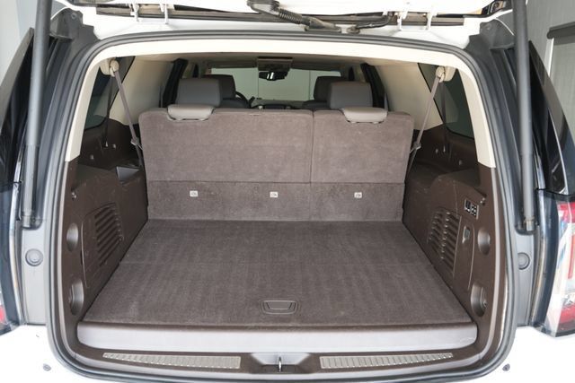 Used 2020 GMC Yukon XL Denali w/ Denali Ultimate Package AWD/4WD image 9