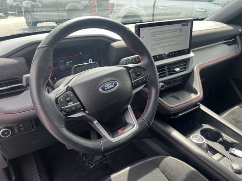 Used 2025 Ford Explorer ST AWD/4WD image 7