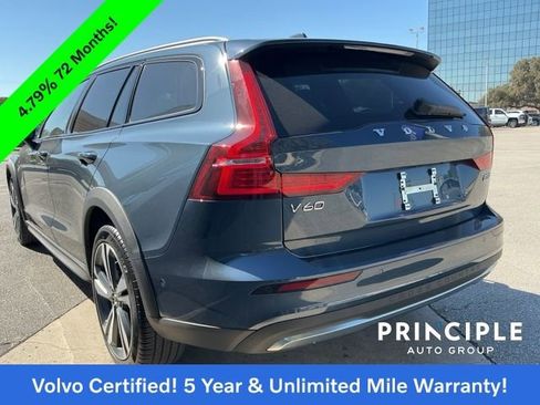 Certified 2025 Volvo V60 B5 Cross Country Plus image 10