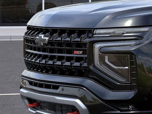New 2026 Chevrolet Suburban Z71 image 13