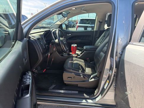 Used 2022 GMC Canyon Denali image 6