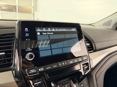 Used 2023 Honda Odyssey EX-L image 25