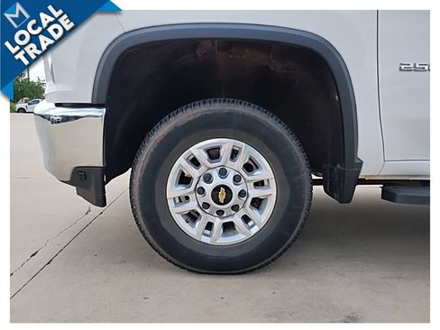 Used 2022 Chevrolet Silverado 2500 LT w/ Convenience Package AWD/4WD image 13