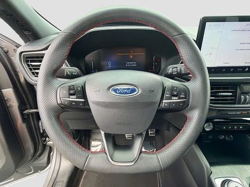 Used 2023 Ford Escape ST-Line w/ Tech Pack #1 FWD image 11