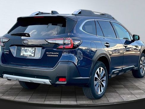 Used 2023 Subaru Outback Touring XT AWD/4WD image 6