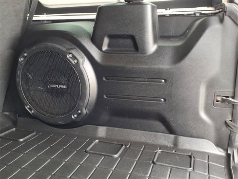 Used 2021 Jeep Wrangler Unlimited Rubicon image 12