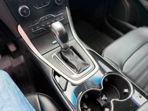 Used 2017 Ford Edge SEL w/ Equipment Group 201A image 15