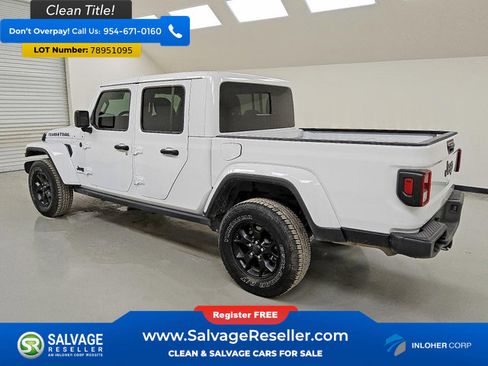 Used 2024 Jeep Gladiator Sport AWD/4WD image 3
