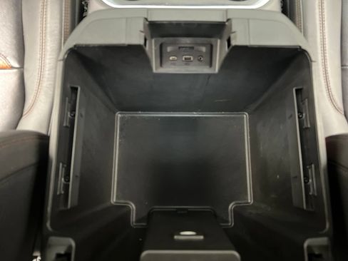 Used 2021 GMC Sierra 1500 AT4 w/ AT4 Value Package AWD/4WD image 40