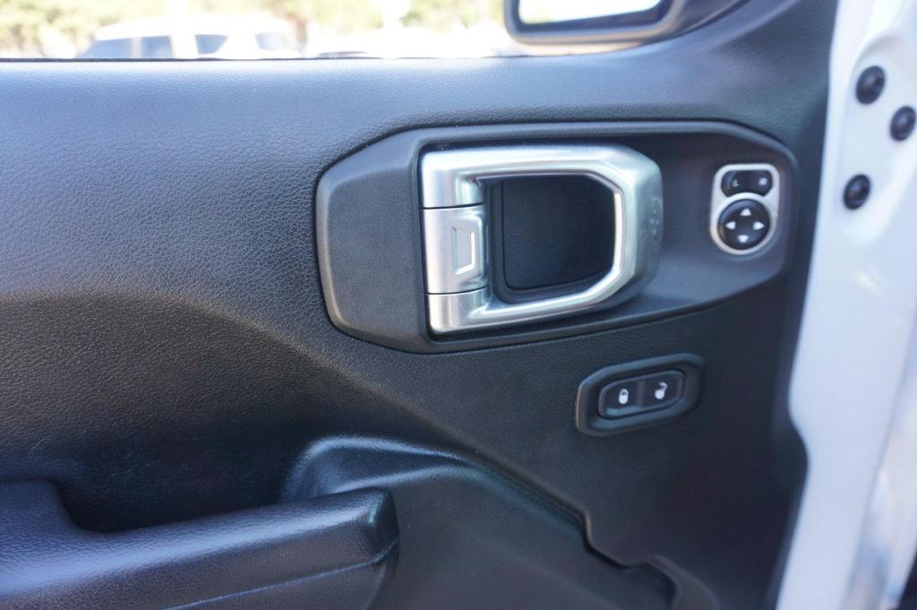 Used 2019 Jeep Wrangler Unlimited Rubicon AWD/4WD image 4