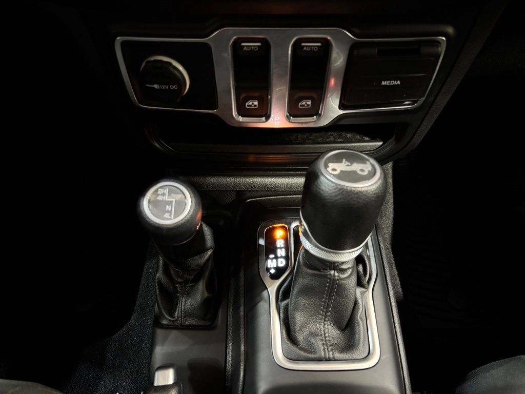 Used 2019 Jeep Wrangler Sport AWD/4WD image 20
