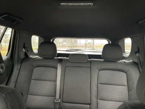 Used 2025 Chevrolet Equinox LT image 32