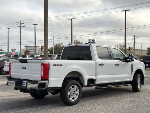 Used 2025 Ford F250 XLT AWD/4WD image 5