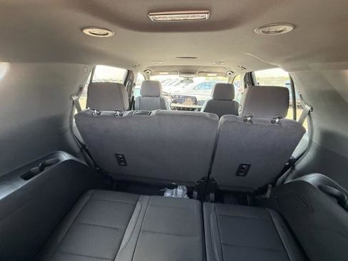 New 2026 Chevrolet Tahoe LS image 31