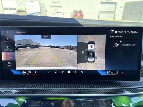 Used 2023 BMW 760i xDrive image 21