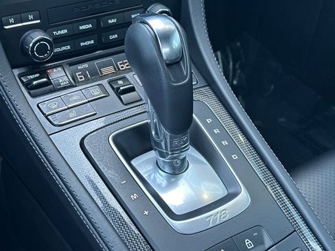 Used 2025 Porsche 718 Cayman RWD image 21