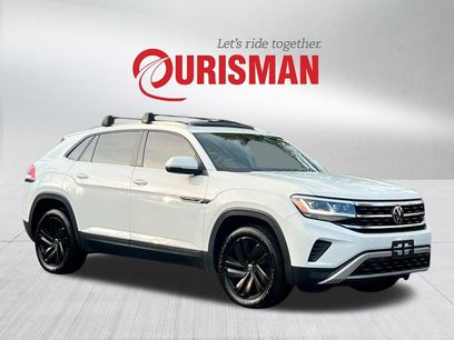 Used 2020 Volkswagen Atlas Cross Sport SE w/ Panoramic Sunroof Package