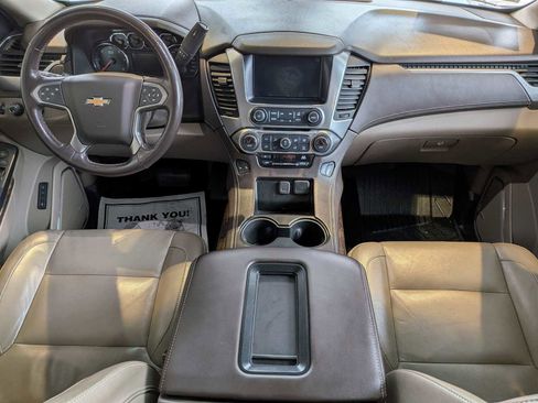 Used 2018 Chevrolet Suburban LT image 14
