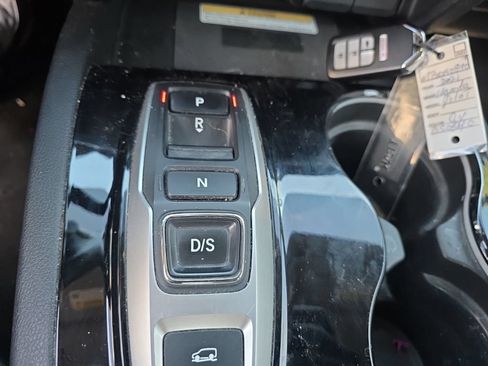 Used 2021 Honda Pilot Elite image 19