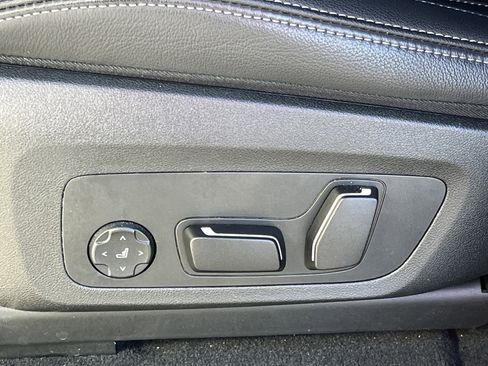 Used 2025 BMW X4 xDrive30i image 19