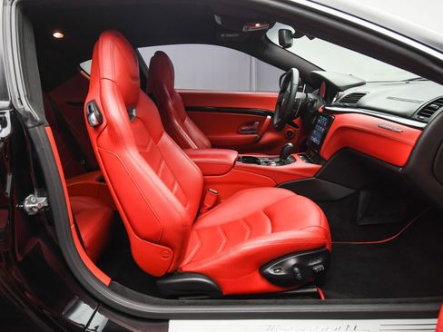 Used 2018 Maserati GranTurismo Sport image 49