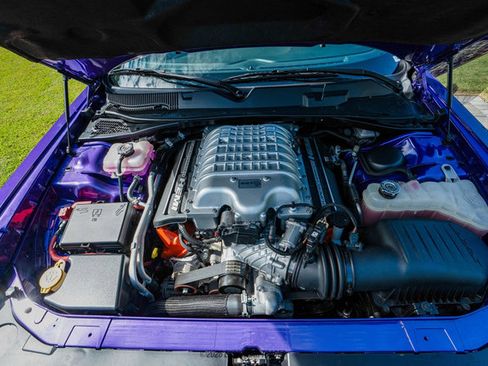 Used 2016 Dodge Challenger SRT Hellcat image 24