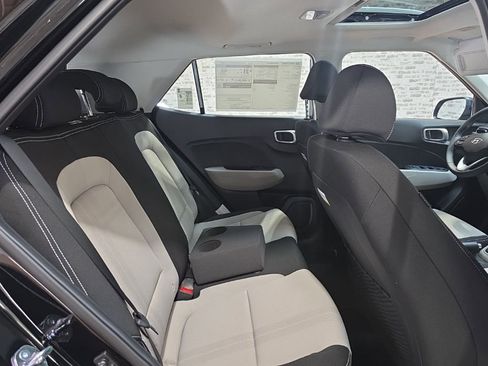 New 2026 Hyundai Venue SEL image 12
