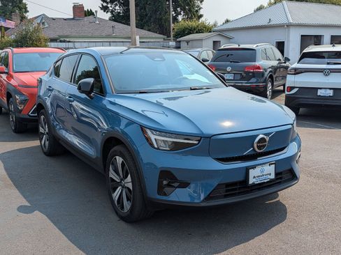 Used 2023 Volvo C40 P8 Recharge Plus w/ Climate Package AWD/4WD image 10