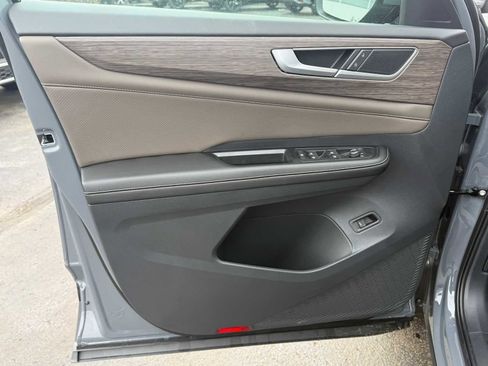 New 2026 Volkswagen Atlas SEL image 6