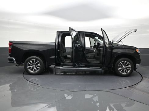 Used 2024 Chevrolet Silverado 1500 LT RWD image 29