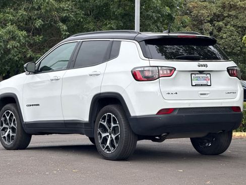 Used 2025 Jeep Compass Limited AWD/4WD image 6