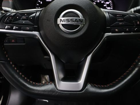 Used 2023 Nissan Sentra SR w/ Midnight Edition Package FWD image 18