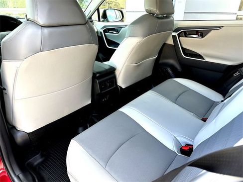 Used 2019 Toyota RAV4 Limited w/ Cold Weather Package image 20
