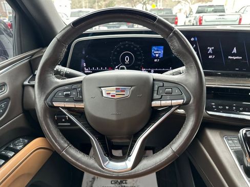Certified 2022 Cadillac Escalade Sport w/ Touring Package image 14