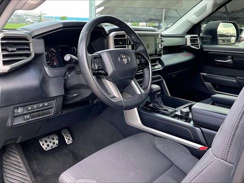 Used 2022 Toyota Tundra SR5 w/ TRD Off-Road Package image 16