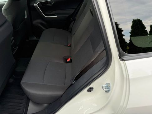 Certified 2025 Toyota RAV4 LE FWD image 30
