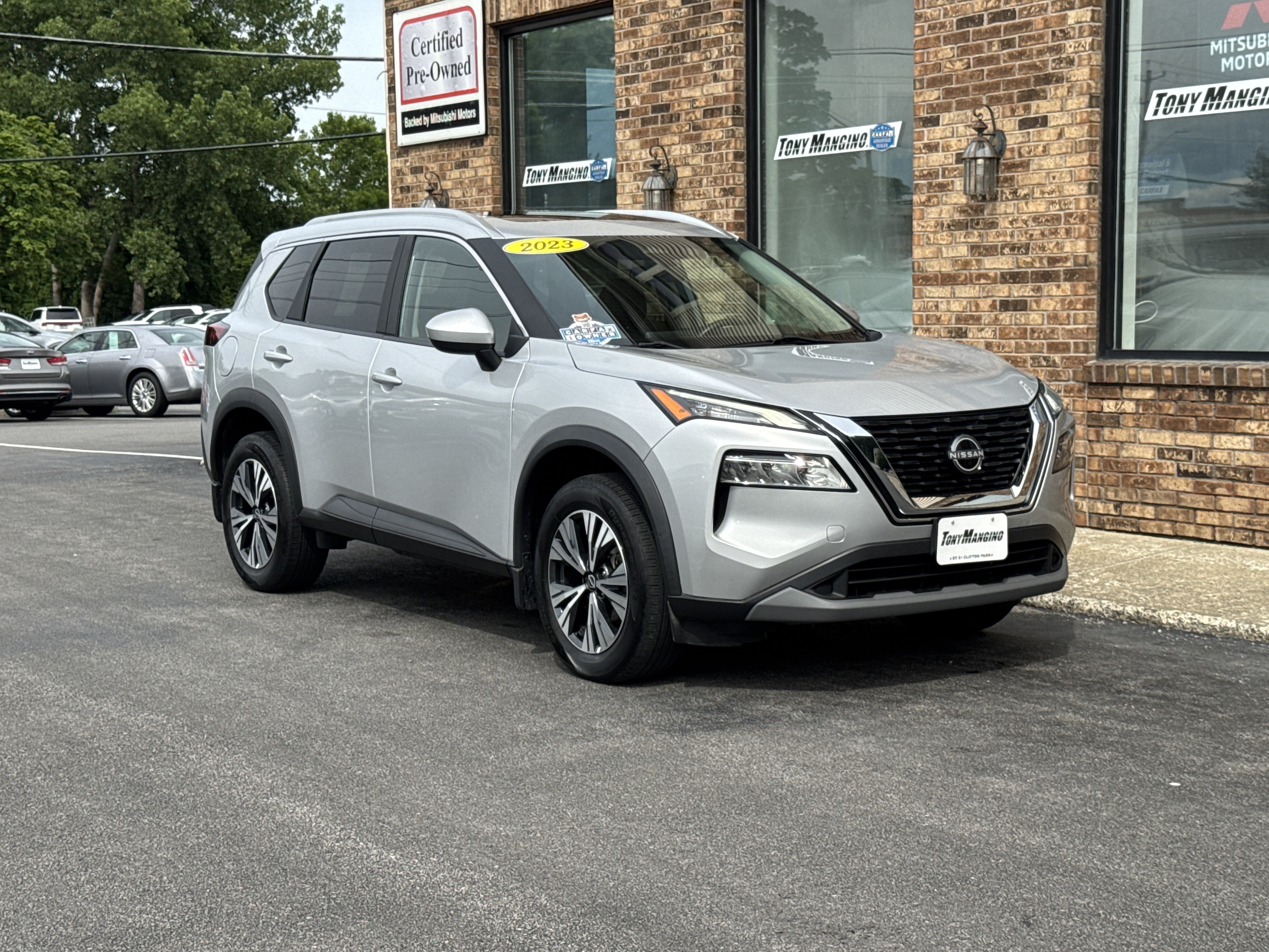 Used 2023 Nissan Rogue SV w/ SV Premium B Package AWD/4WD image 14