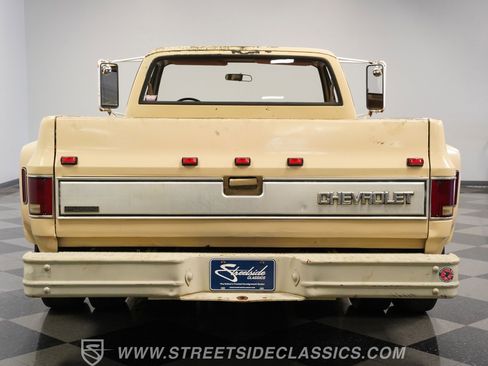 Used 1988 Chevrolet Silverado 3500 2WD Regular Cab image 10