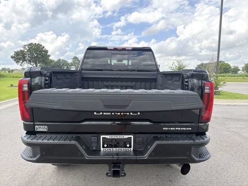 Used 2024 GMC Sierra 2500 Denali Ultimate AWD/4WD image 21