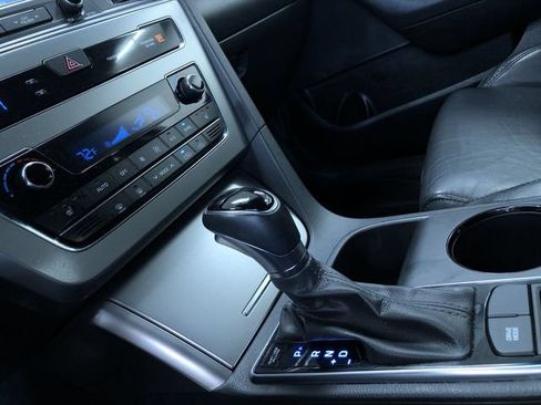 Used 2015 Hyundai Sonata Sport w/ Option Group 03 FWD image 30