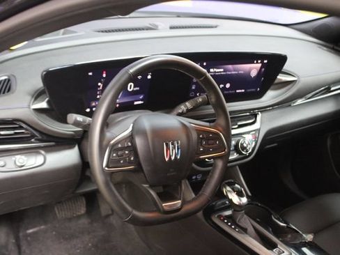 Used 2024 Buick Envista Sport Touring FWD image 14