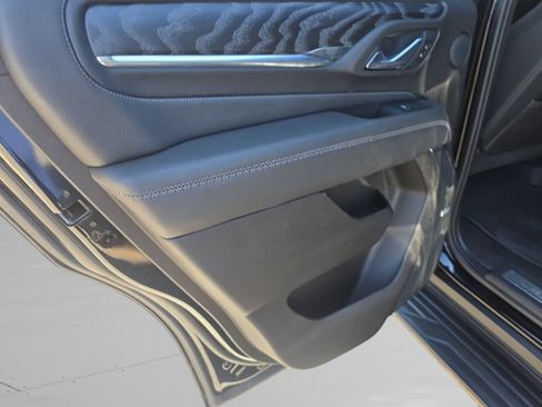 Used 2021 GMC Yukon Denali RWD image 26
