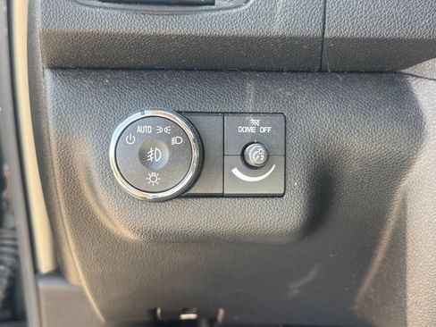 Used 2009 GMC Acadia SLE FWD image 14