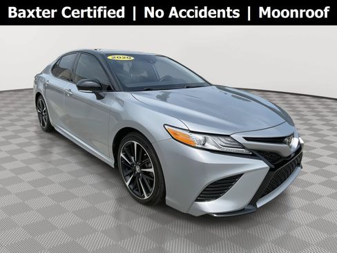 Used 2020 Toyota Camry XSE FWD image 1